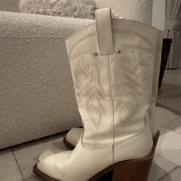 Forever 21 Cream Western-Inspired Block Heel Cowgirl Boots - Picture 2 of 4